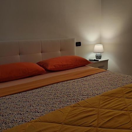 Ca' Degli Sposi Apartment Mantova Ngoại thất bức ảnh