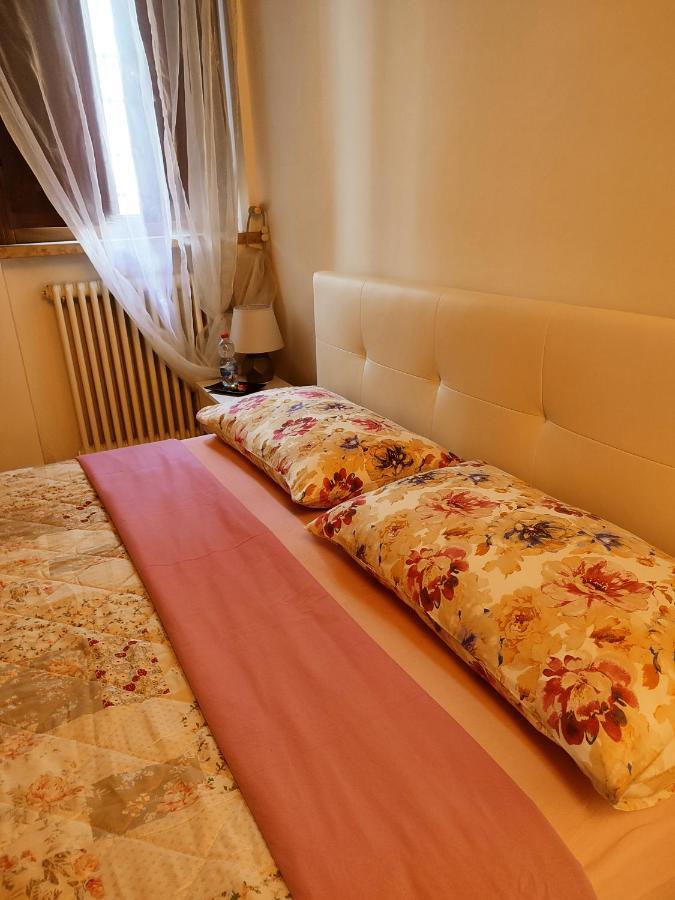 Ca' Degli Sposi Apartment Mantova Ngoại thất bức ảnh